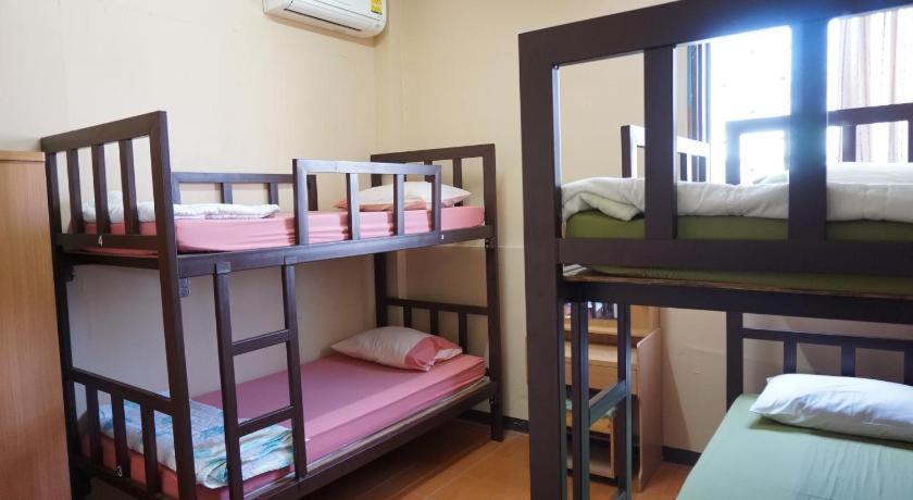 Oyo 730 Meedee Hostel Bangkok Kültér fotó